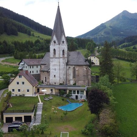 Pool, Pokale, Sauna, Billard, Kirche U. Viel Natur Vordernberg 外观 照片