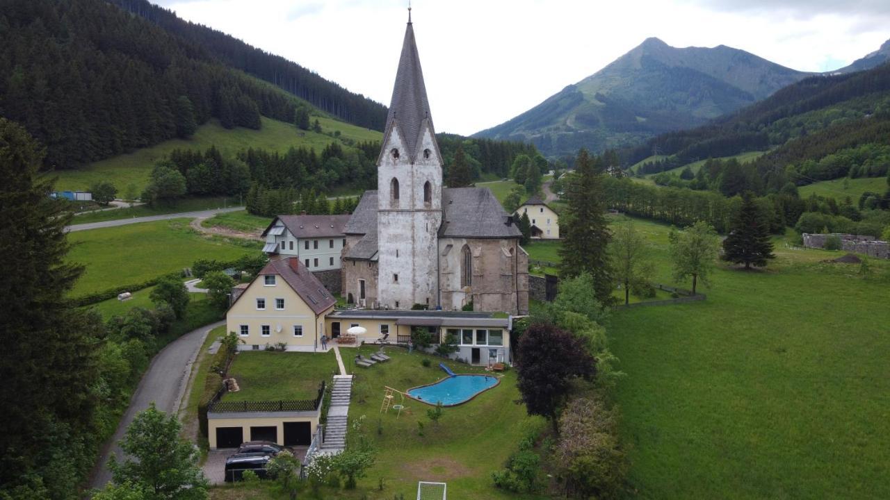Pool, Pokale, Sauna, Billard, Kirche U. Viel Natur Vordernberg 外观 照片
